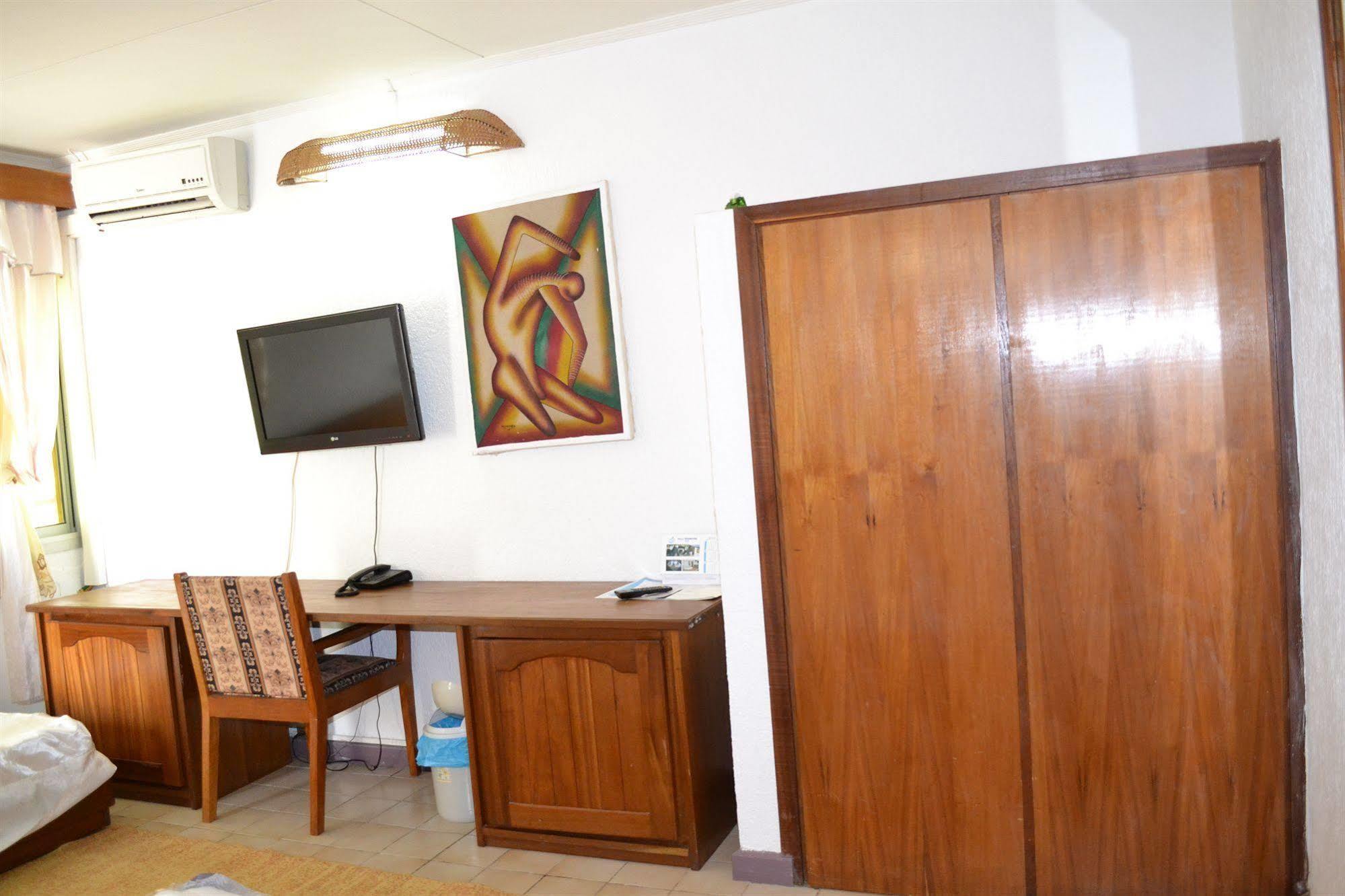 Hotel Framotel Криби Экстерьер фото
